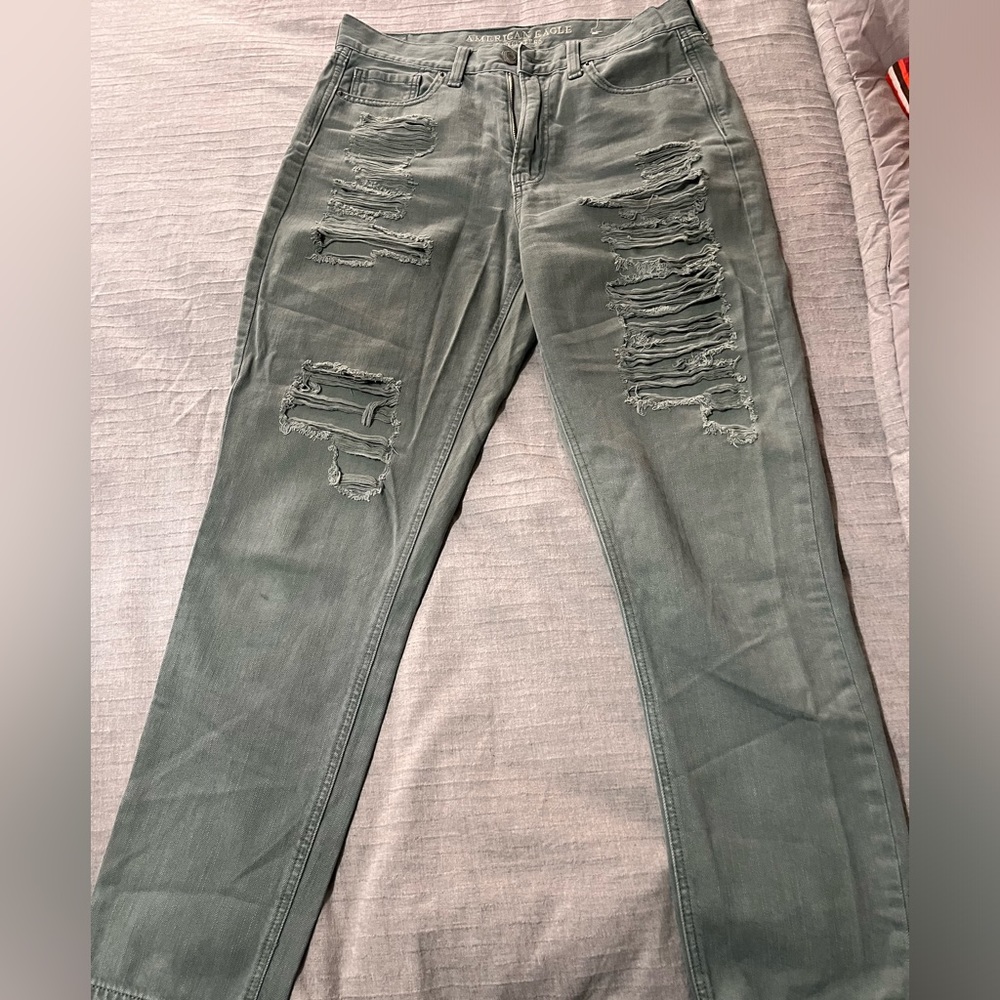 American Eagle Ripped Mom Jeans